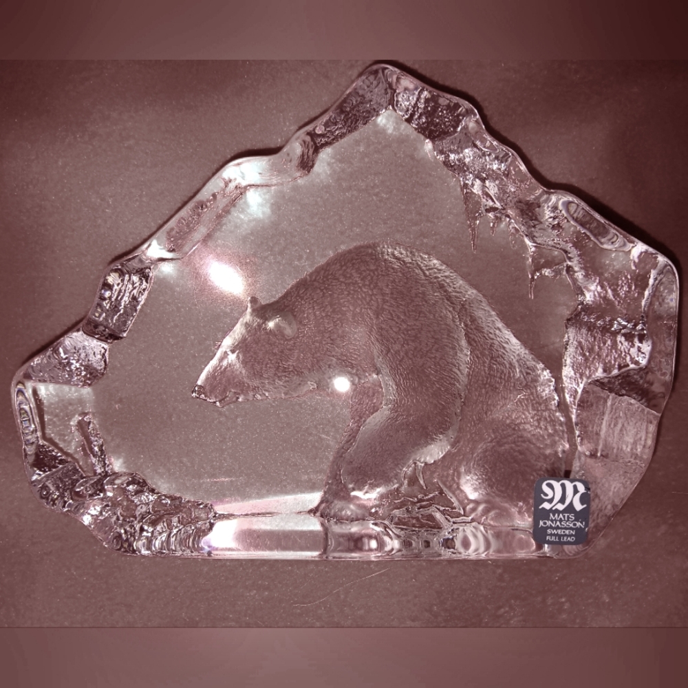 Mats Jonasson Full Lead Crystal Bear Paperweight~1970's~Signed & #2598